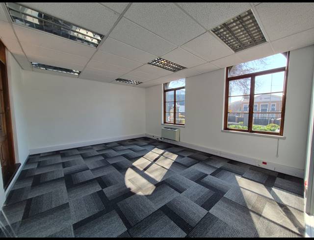 490M² OFFICE TO LET IN SANDTON CENTRAL
